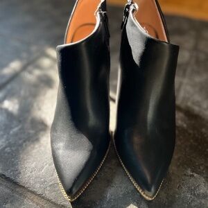 Black BCBG Generation booties